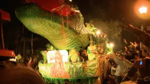 The Bacchagator—an alligator-themed Mardi Gras float from the Bacchus parade
